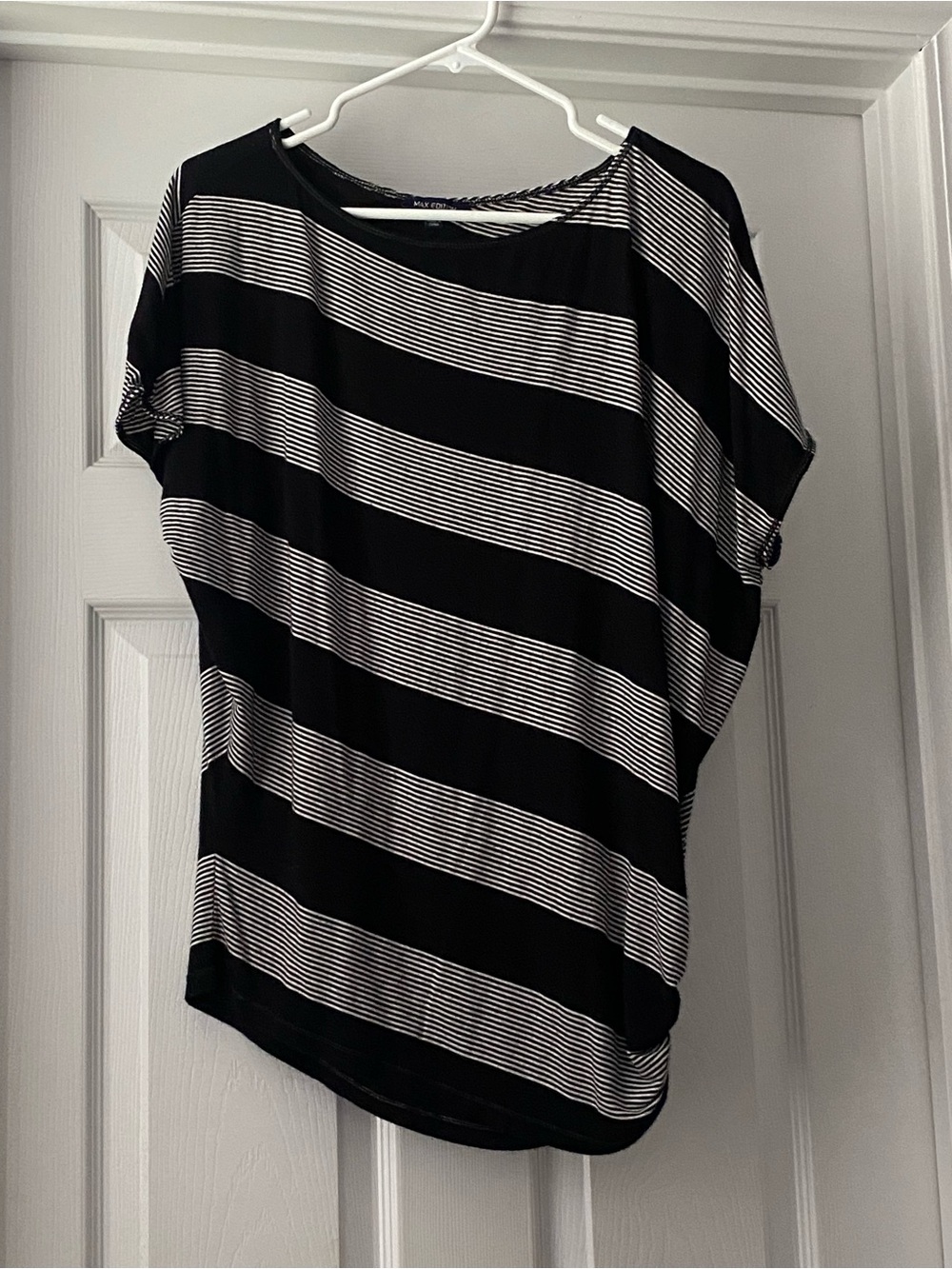 Max Edition Black and White Diagonal Stripe Short-Sleeve Tee